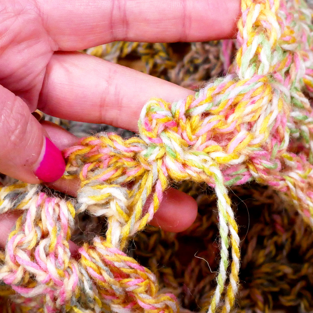 Mini Loop Schal im Iris-Muster – Häkelanleitung (digital)