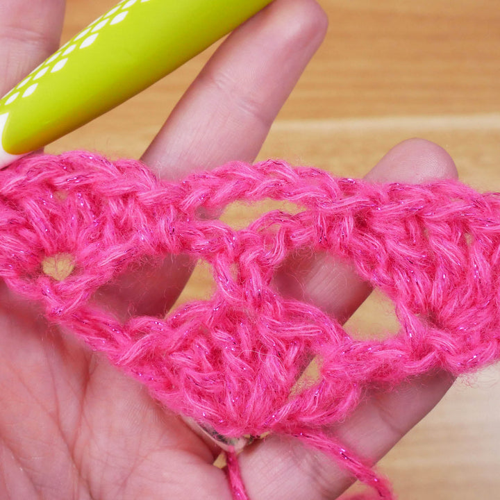 Dreieckstuch im Muschel Lochmuster – Häkelanleitung (digital)