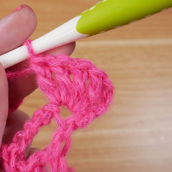 Dreieckstuch im Muschel Lochmuster – Häkelanleitung (digital)